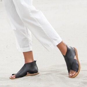 Black Leather Women's Sandals